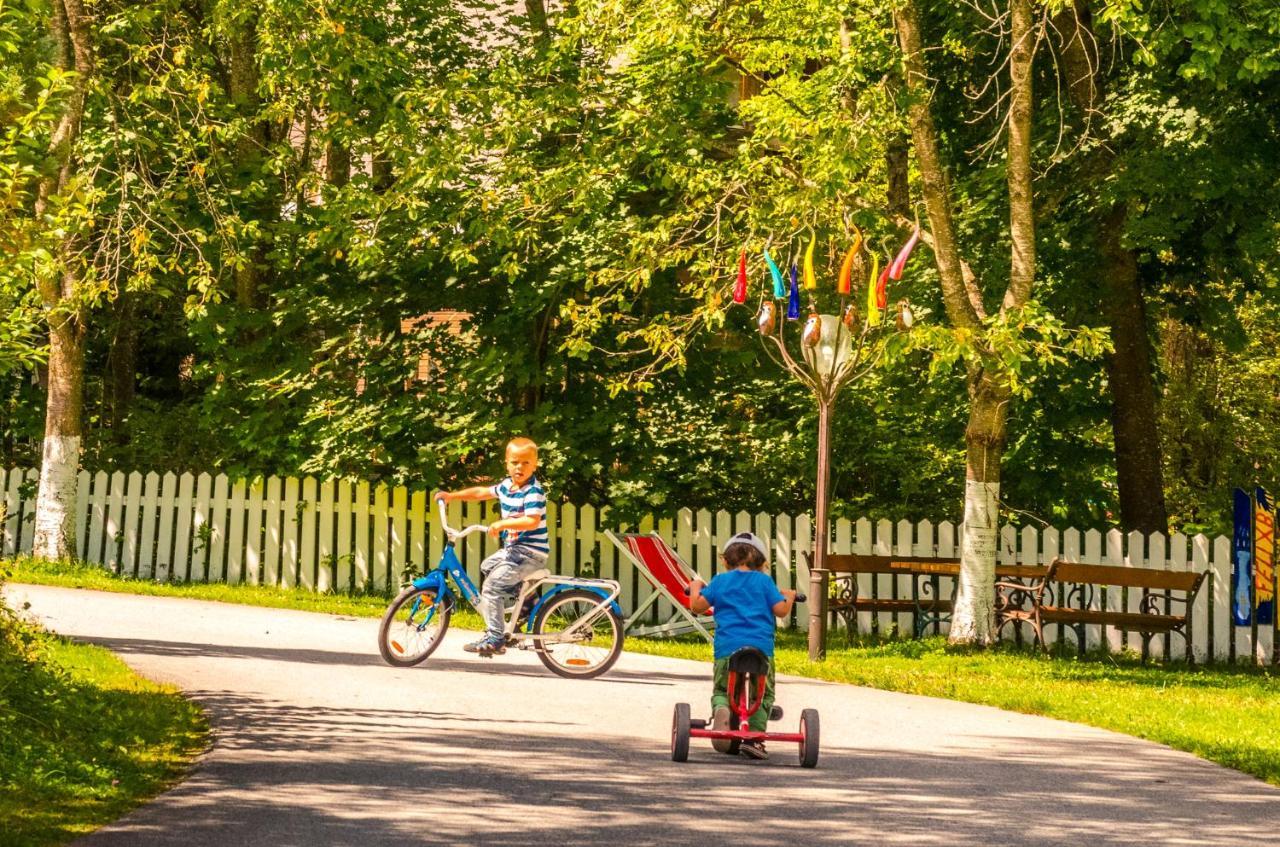 Kinderhotel Appelhof Murzsteg ภายนอก รูปภาพ